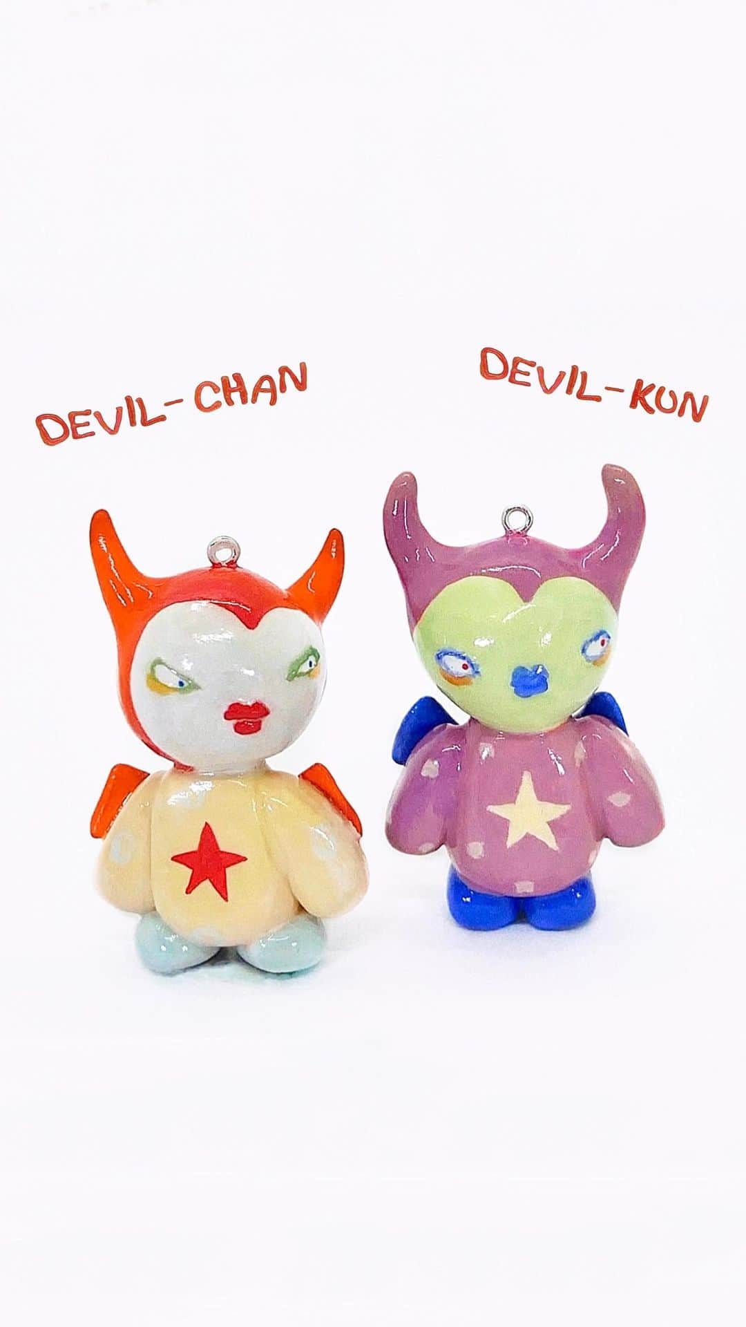 木越明のインスタグラム：「“悪魔ちゃん” (Devil-chan)  2023 #akigoshinoyatsu   (SOLD in Kyoto)  #clay #clayart #keyholder #devil #devilart #devilish #doll #dollmaker #japaneseart #tokyoart #originalcharacter #ceramics #ceramica #3dart #characterdesign #creative #artist #artwork #toy #toyart #claysculpture #sculpture #artist #instaart #クレイアート」