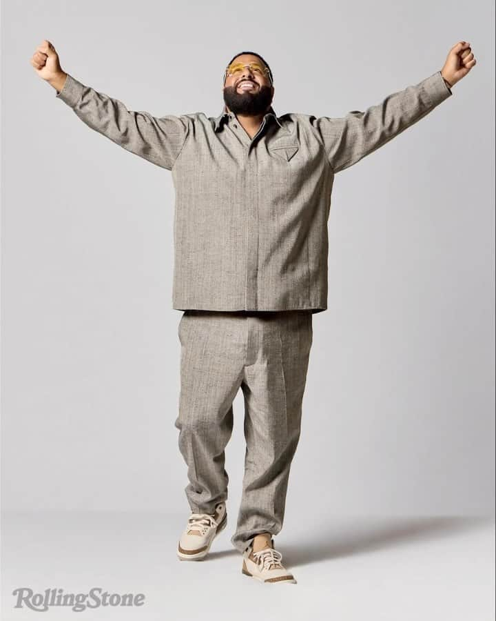 Rolling Stoneのインスタグラム：「How is it possible for @djkhaled to radiate so much absurd positivity? “My energy is always at a great level, high level, and I’m a go-getter and nothing is going to stop me,” Khaled tells Rolling Stone in our new cover story. “I feel like God gave me a purpose to find a way to make the world better, and that’s a big responsibility. But I’m going to do my best. If you wake up every day and show gratitude, that’s how you find happiness.”  Hit the link in bio to read the cover story and see all the photos. 📷 @dvnchrstphr」