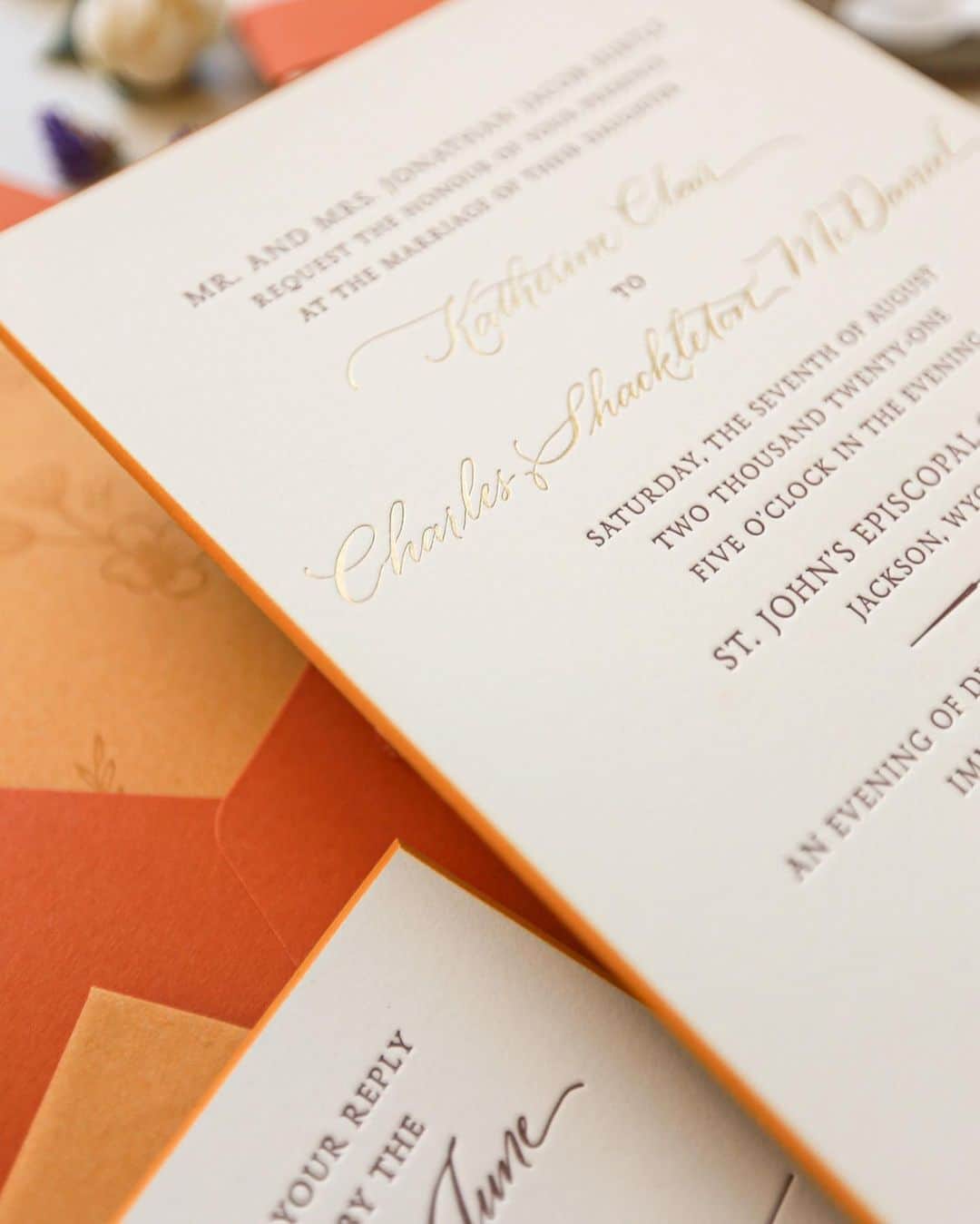 Ceci Johnsonさんのインスタグラム写真 - (Ceci JohnsonInstagram)「WEDDING | Presenting our couture invitation for Kacey and Charlie’s Jackson Hole, Wyoming wedding featuring the warm color of autumn. Hand-stained wood, brown and gold foil letterpress on 4-ply luxe paper, with a custom-converted envelope. #CeciCouture ⠀⠀⠀⠀⠀⠀⠀⠀⠀ Visit our last post to see the beautiful wedding reception that went with this invitation design. ⠀⠀⠀⠀⠀⠀⠀⠀⠀ CREATIVE PARTNERS:  Invitation Design: @cecinewyork Event Planner: @augustacole Event Designer: @david_stark_design ⠀⠀⠀⠀⠀⠀⠀⠀⠀ #cecinewyork  #invitationsuite  #autumnvibes  #autumninvitations  #wyomingwedding  #orangeinvitations  #letterpress  #luxuryinvitations」11月7日 23時59分 - cecinewyork