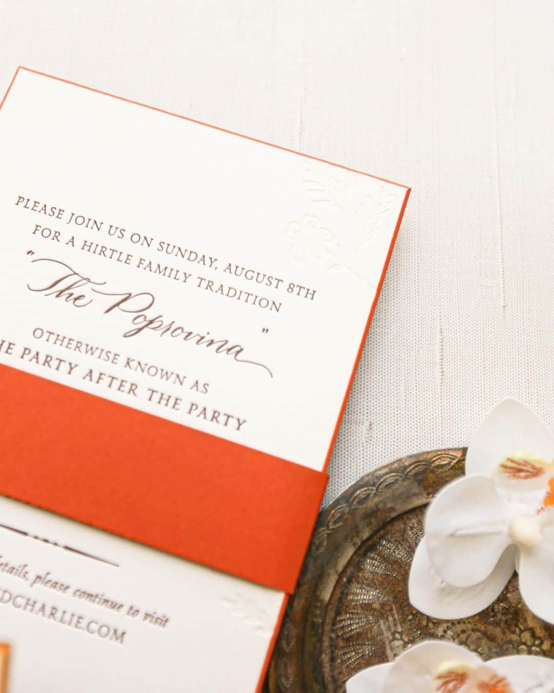 Ceci Johnsonさんのインスタグラム写真 - (Ceci JohnsonInstagram)「WEDDING | Presenting our couture invitation for Kacey and Charlie’s Jackson Hole, Wyoming wedding featuring the warm color of autumn. Hand-stained wood, brown and gold foil letterpress on 4-ply luxe paper, with a custom-converted envelope. #CeciCouture ⠀⠀⠀⠀⠀⠀⠀⠀⠀ Visit our last post to see the beautiful wedding reception that went with this invitation design. ⠀⠀⠀⠀⠀⠀⠀⠀⠀ CREATIVE PARTNERS:  Invitation Design: @cecinewyork Event Planner: @augustacole Event Designer: @david_stark_design ⠀⠀⠀⠀⠀⠀⠀⠀⠀ #cecinewyork  #invitationsuite  #autumnvibes  #autumninvitations  #wyomingwedding  #orangeinvitations  #letterpress  #luxuryinvitations」11月7日 23時59分 - cecinewyork