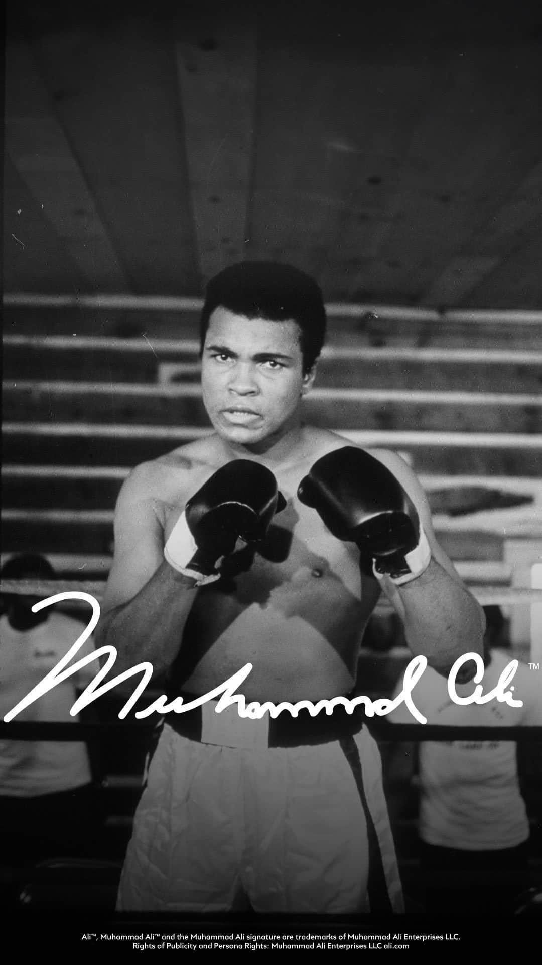 モンブランのインスタグラム：「Born Cassius Clay, Muhammad Ali’s legendary moments in boxing and activism made him one of the most influential athletes and humanitarians of the 20th century. His passion for civil rights and peace led him to refuse military service in 1967, which resulted in the stripping of his world champion title and a long period of his career. Despite this, Ali reached a level of influence attained by few, propelling him from a sports icon to a role model for generations to come.  #LeaveYourMark #InspireWriting #MontblancGreatCharacters」