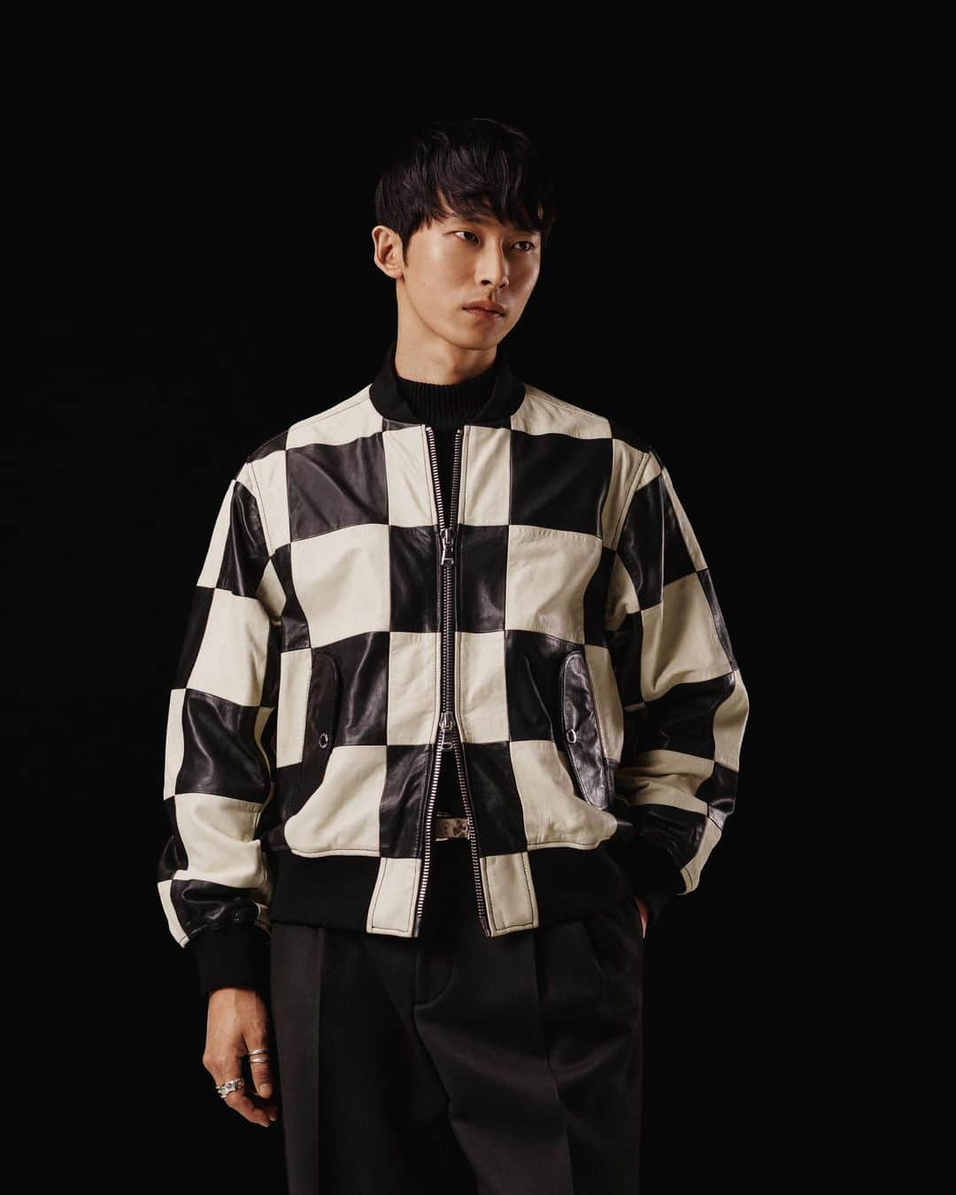 Jリンドバーグさんのインスタグラム写真 - (JリンドバーグInstagram)「Inspired by the soulful music of the 1960s, and the era's menswear silhouettes peppering the energy-packed dancehalls. Shop the new Winter Holiday collection at jlindeberg.com.」11月8日 0時08分 - jlindebergofficial