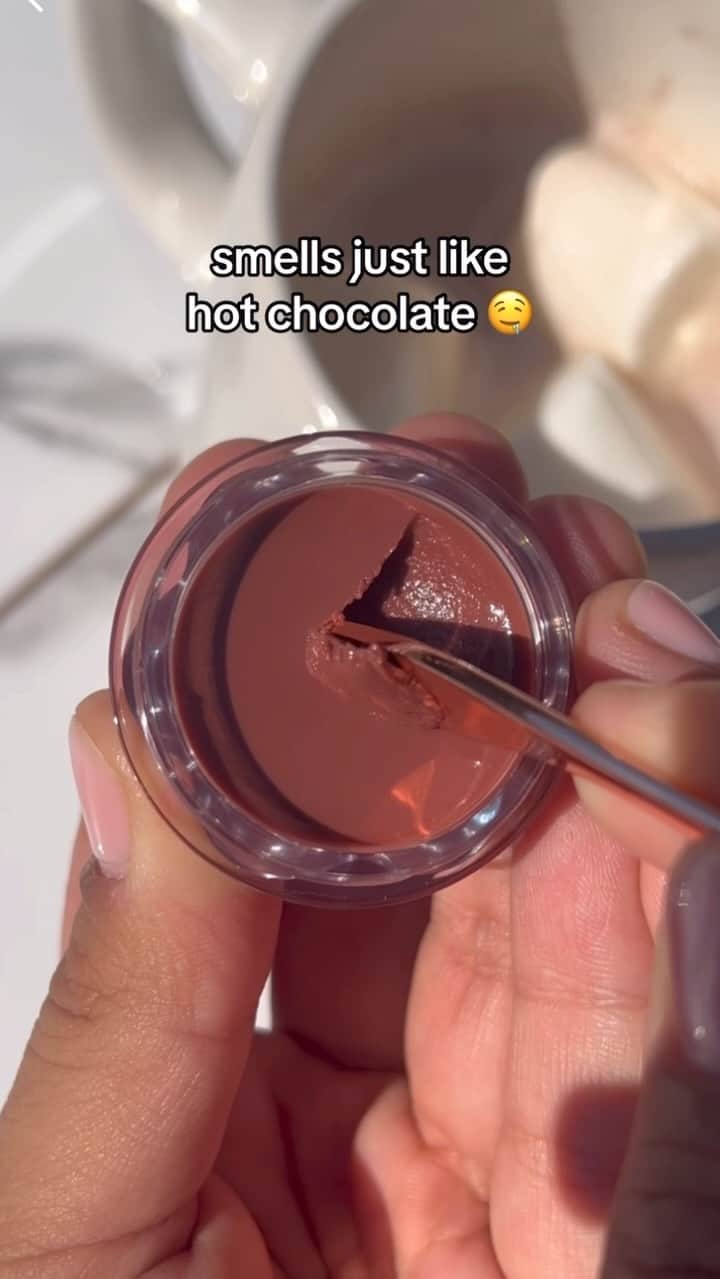 TONYMOLY USA Officialのインスタグラム：「Hot chocolate goodness for your lips 😘🍫🤎 #xoxoTM #TONYMOLYnMe #jellylipmelt」
