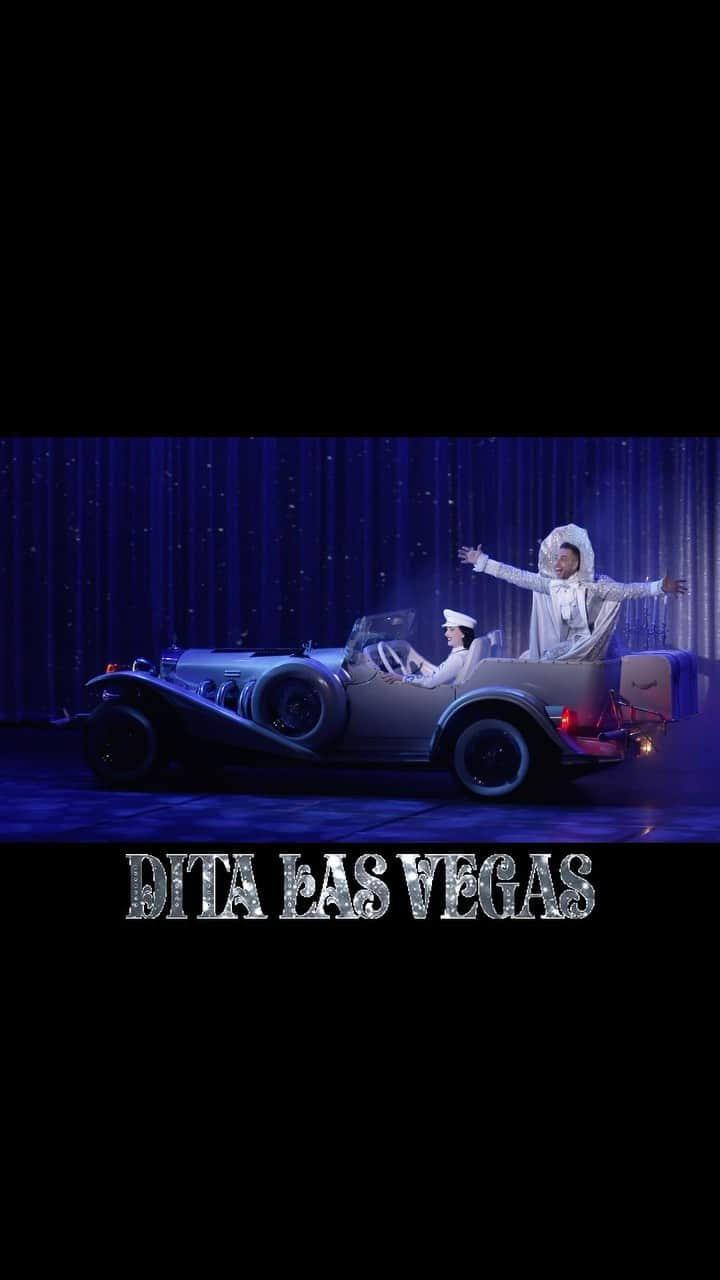 ディタ・フォン・ティースのインスタグラム：「As a longtime classic car collector, I couldn’t help but find a way to drive a car out on this legendary Las Vegas stage to present one of my favorite burlesque stars, @jettadore Don’t miss this #glambitious spectacle of #vintagevegas performing select Thursdays through Saturdays through April. You might also catch me taking this thing for a spin around Las Vegas.   Chauffeur look created by @alexismabille  Hat by @adelemildred   #lasvegas #liberace #liberacecar #classiccars #vintagecar #burlesque #ditalasvegas #artoftheteese #stripstriphooray #Glamonatrix」