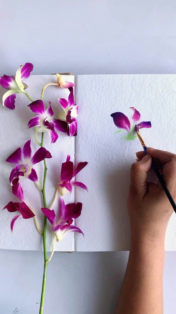 etsyのインスタグラム：「@paintellectualpriya found a lovely way to preserve the beauty of these orchids forever ✨」