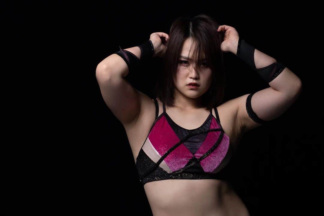 山下実優のインスタグラム：「ｄａｒｋ　#photo」