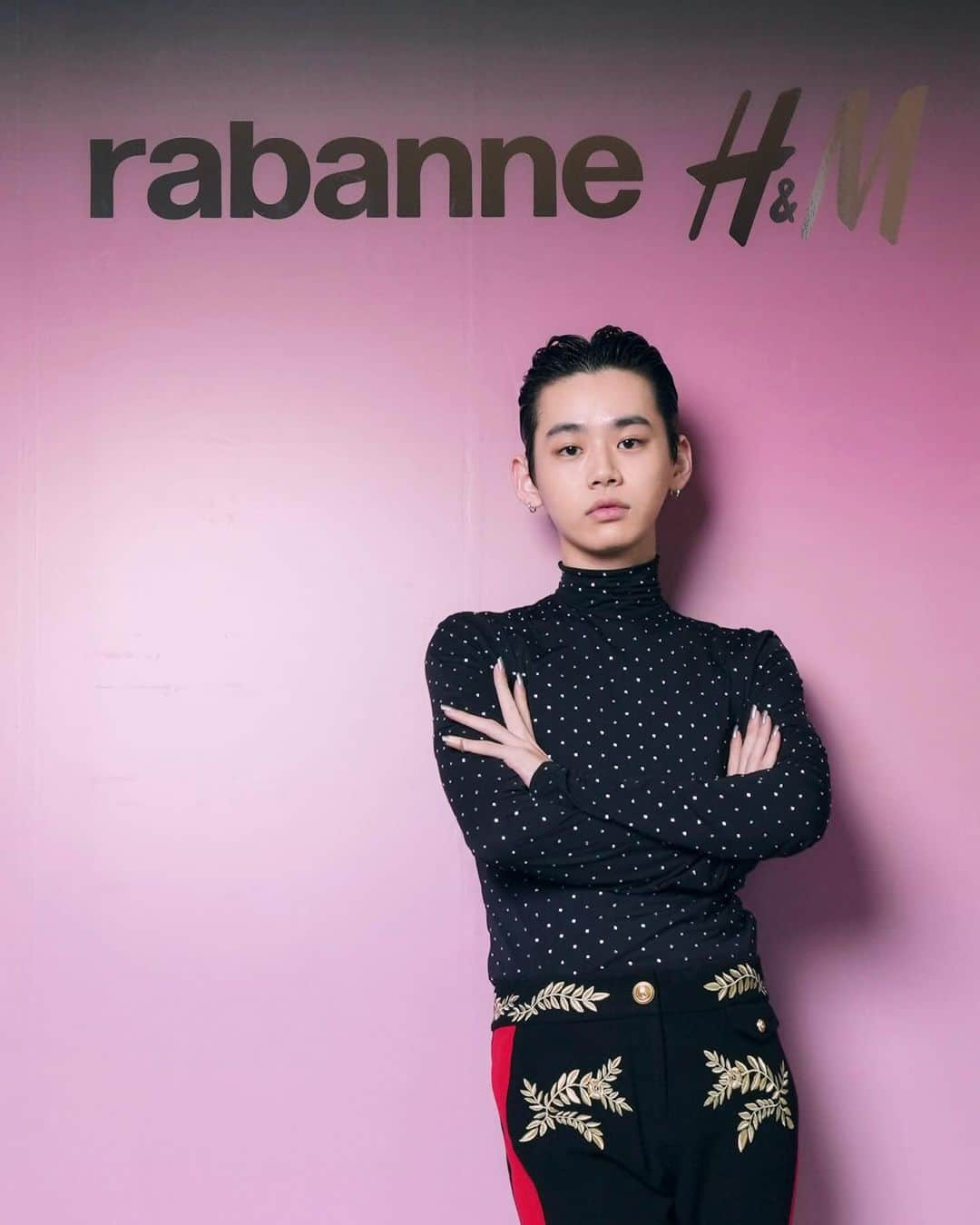 能勢倫さんのインスタグラム写真 - (能勢倫Instagram)「@hm @rabanne 👑  #rabanNM #エイチアンドエム #PR」11月8日 2時14分 - noserln