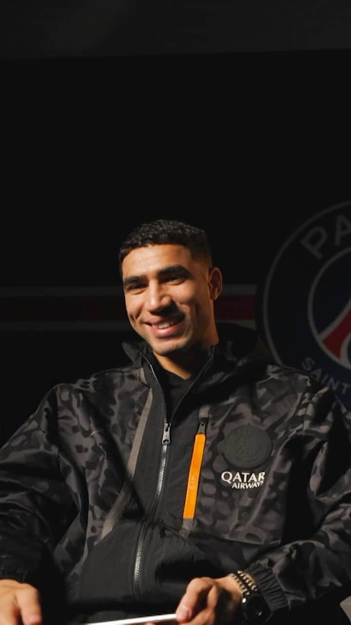 のインスタグラム：「Ahead of #ACMPSG, @achrafhakimi looks back on his goal 🆚 Dortmund! 🎙️⚽️  Avant le coup d’envoi d’#ACMPSG, @achrafhakimi revient sur son but inscrit 🆚 Dortmund ! 🎙️⚽️  #UCL I @championsleague」