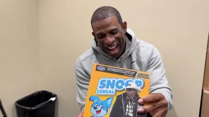 スヌープ・ドッグのインスタグラム：「@masterp and I are celebrating @deionsanders for leading and inspiring us. First Coach on @snoopcereal box @post_cereals Prime Time Honey-O Snax」