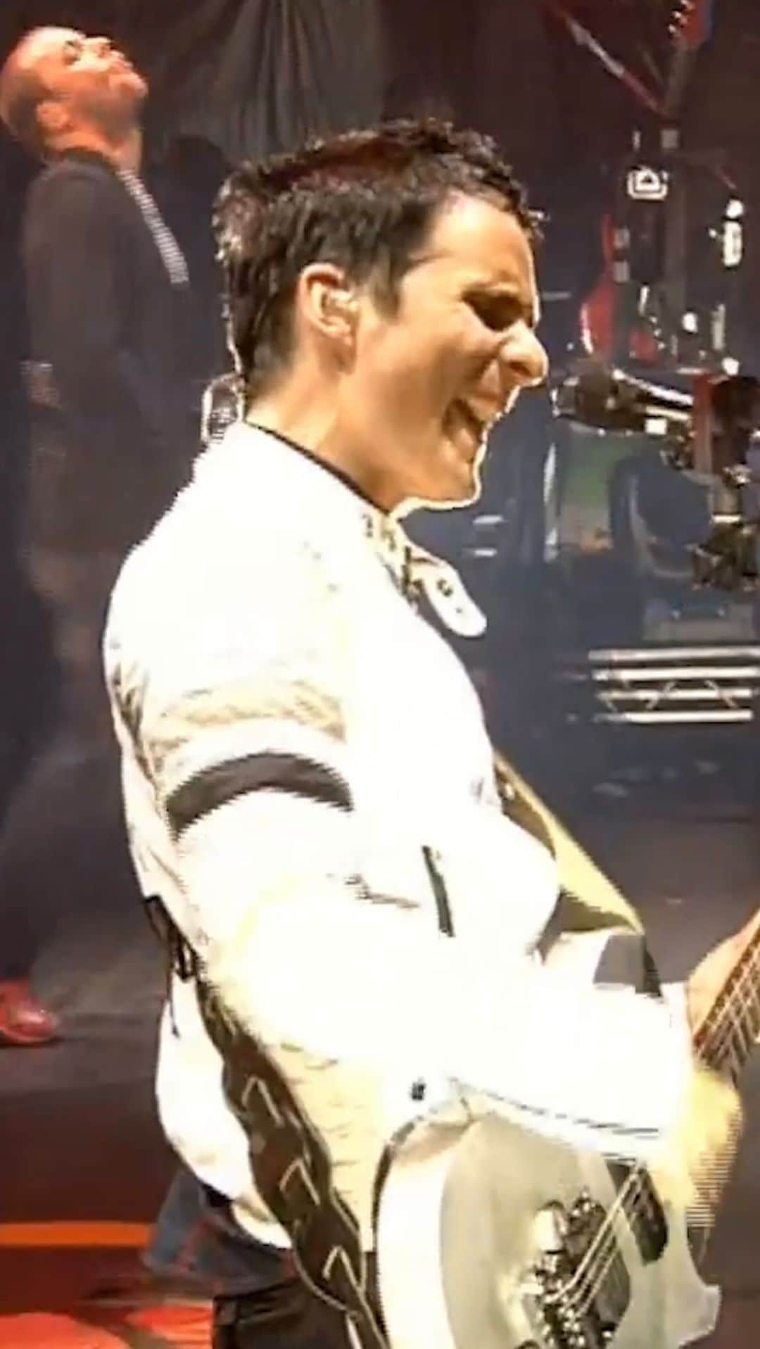 MUSEのインスタグラム：「Absolution Track Eleven - The Small Print A rare instance of Matt and Chris sharing lead vocal duties during live performances. A third vocalist features in the studio version of the song at around 2:51... anyone know who it is? 🐾」