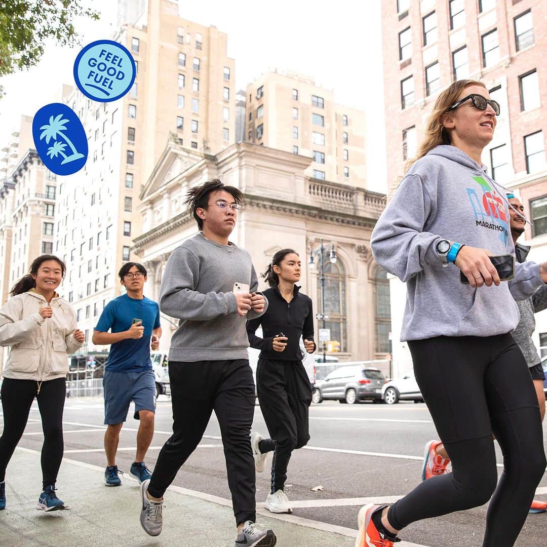 Vita Coco Coconut Waterさんのインスタグラム写真 - (Vita Coco Coconut WaterInstagram)「Vita Coco and &Mother were honored to kick off the NYC marathon weekend with a surprise check to Bras For Girls because we 💙 keeping runners hydrated – even if we sometimes spill a little along the way! The festivities started with a shakeout jog with our pals at &Mother, all fueled by some coconutty goodness. 🥥💦   But we were especially thrilled to join forces and support the amazing work of @brasforgirlsorg as part of our mission to keep communities hydrated and on the move!   But who are Bras For Girls, you ask? They're the real MVPs on a quest to ensure every girl gets a shot at sports – providing sports gear (including, yep, bras!) and handy educational booklets. To date, they've sprinkled their magic across the country, donating more than 55,000 bras to young athletes everywhere.   Sure, the marathon might be over, but our partners are just getting warmed up 🫶. They're like that friend who keeps cracking jokes at the after-party – always bringing the good vibes.   📸: @terriaclayphoto」11月8日 2時59分 - vitacoco
