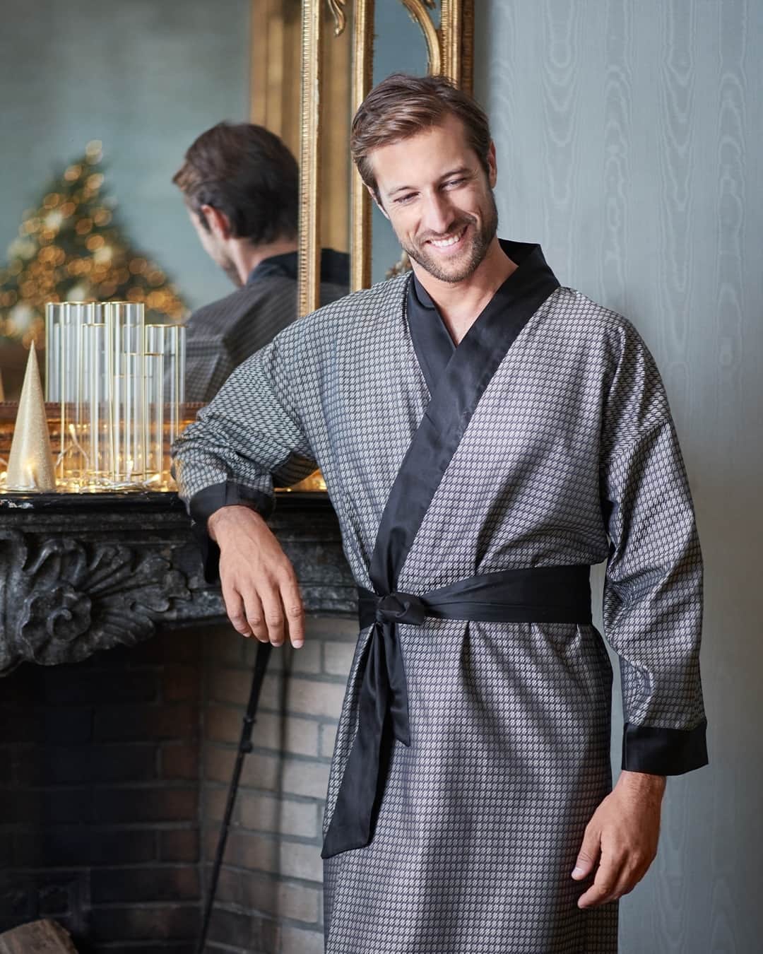 フレッテさんのインスタグラム写真 - (フレッテInstagram)「Crafted from exceptionally soft cotton, the genderless Kimono Robe elevates everyday lounging.⁠ ⁠ #Frette #MomentsOfDreaming」11月8日 3時01分 - fretteofficial