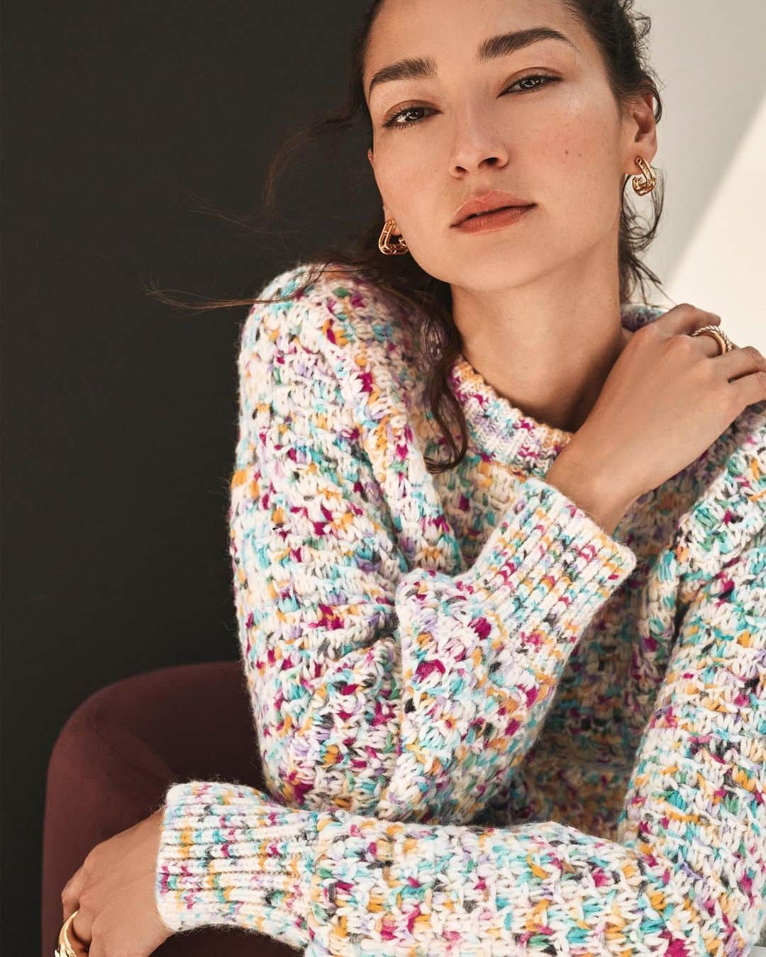 ブルーナ・テノリオさんのインスタグラム写真 - (ブルーナ・テノリオInstagram)「Knits for the win this fall @whiteandwarren  Photographer: @rslack Stylist: #TinaChai Makeup: @mikashimoda01 Hair: @thomasdunkin1」11月8日 3時19分 - brunatenorio