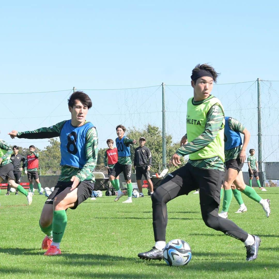 東京ヴェルディさんのインスタグラム写真 - (東京ヴェルディInstagram)「Good Training!!  #tokyo #verdy #tokyoverdy」11月8日 13時51分 - tokyo_verdy