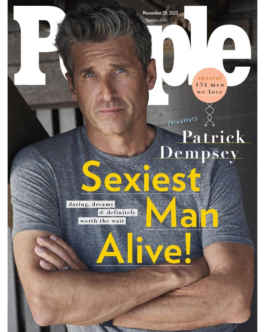 People Magazineのインスタグラム：「Introducing PEOPLE’s 2023 #SexiestManAlive, #PatrickDempsey. 🔥 Head to our link in bio to read the cover story, and pick up your issue on newsstands this week. | 📷: @carterbedloesmith」