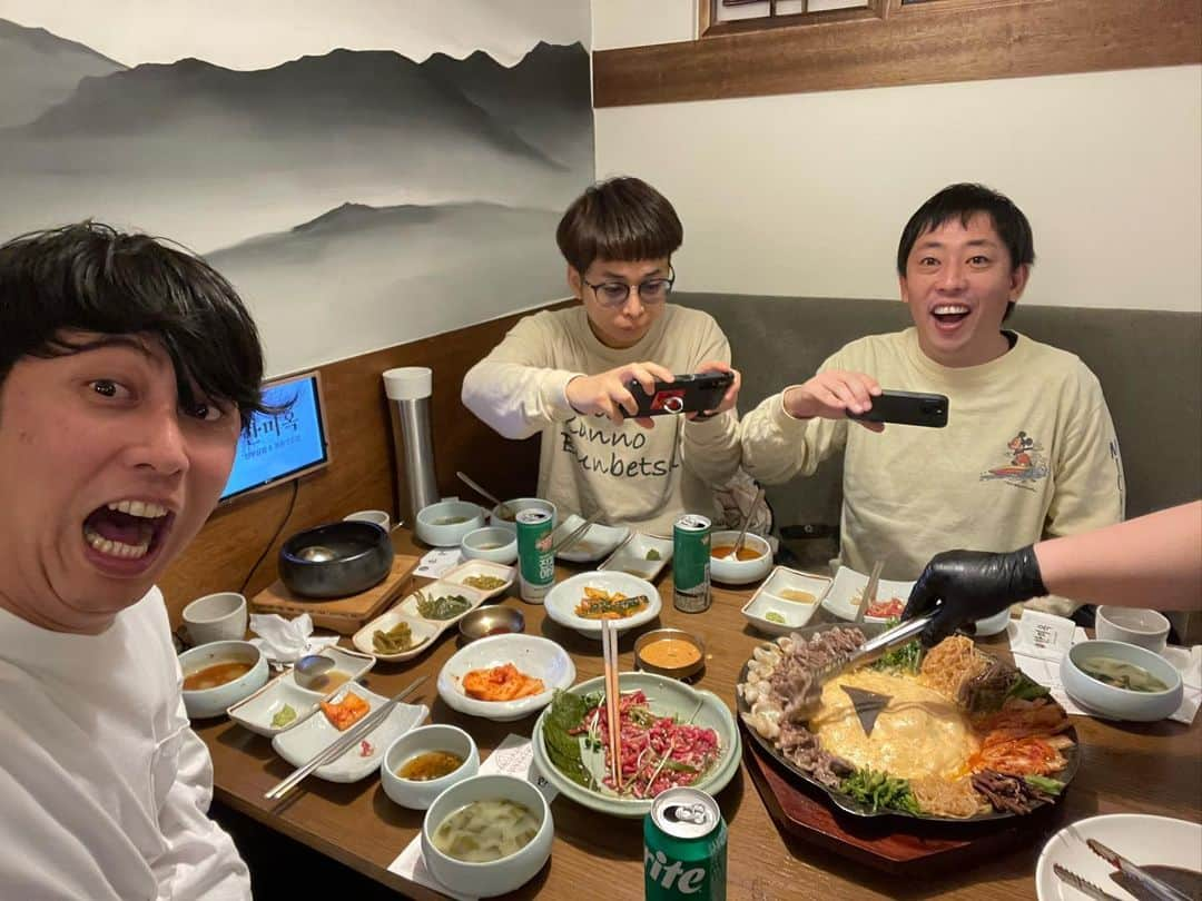 屋敷裕政さんのインスタグラム写真 - (屋敷裕政Instagram)「韓国旅行楽しかった  色んな日本人の方に会ったけど、男3人で韓国来とる人はマジで誰もおらんかった  帰ってきてノンストップで10時間寝た  カムサハムニダ  #森屋Bハムニダ」11月8日 13時49分 - nyyashiki