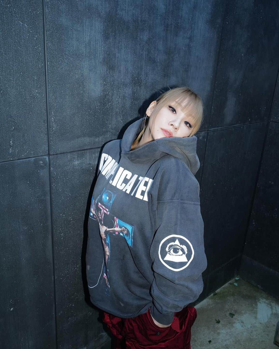 CL さんのインスタグラム写真 - (CL Instagram)「::)🍒」11月8日 14時49分 - chaelincl