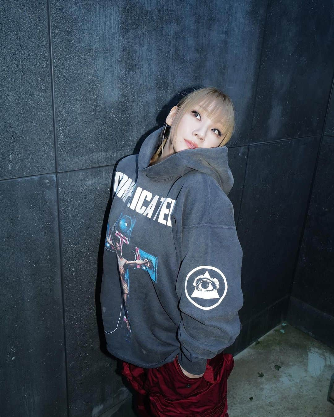 CL さんのインスタグラム写真 - (CL Instagram)「::)🍒」11月8日 14時49分 - chaelincl