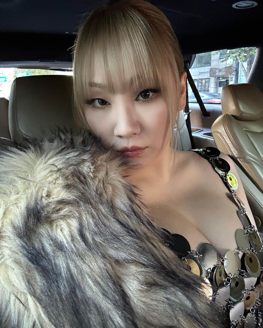 CL さんのインスタグラム写真 - (CL Instagram)「::)🍒」11月8日 14時49分 - chaelincl