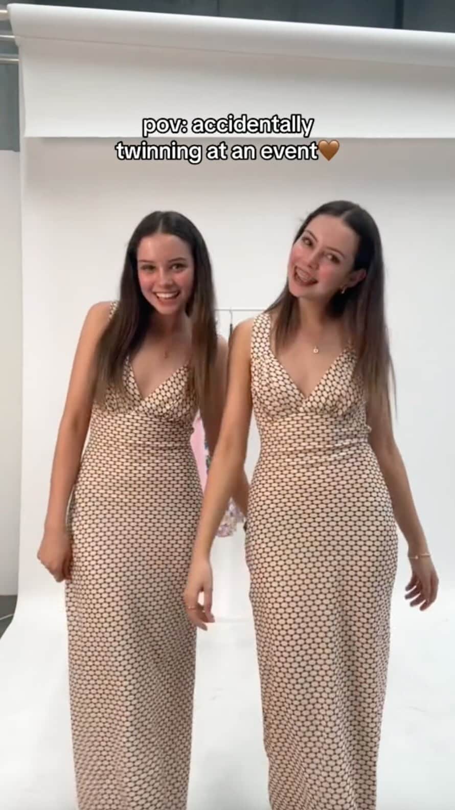 Beginning Boutiqueのインスタグラム：「Is there anything better than twinning with your bestie?! Shop the RESTOCKED Verlaine Beige Maxi Dress, online now! As seen on the beautiful @ava_oetting & @laila_oetting! 🤍」