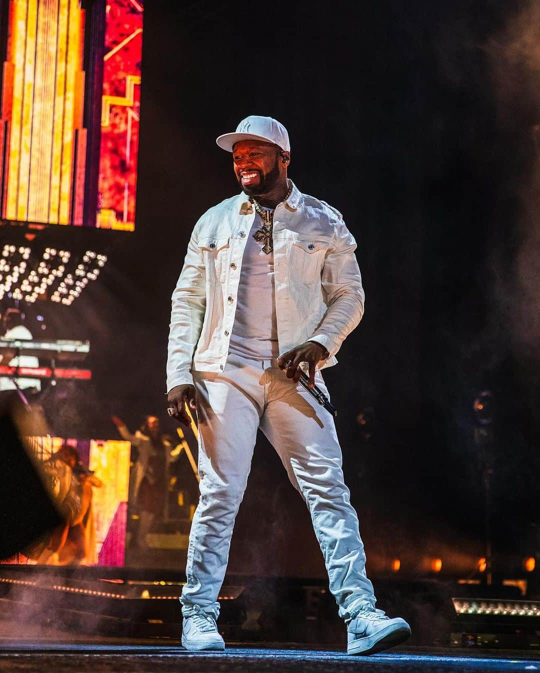 50セントのインスタグラム：「Dublin was 🤦‍♂️crazy, I made eye contact with people in the crowd. It just gave me energy, I came off stage feeling like I could do it again. #bransoncognac #lecheminduroi」