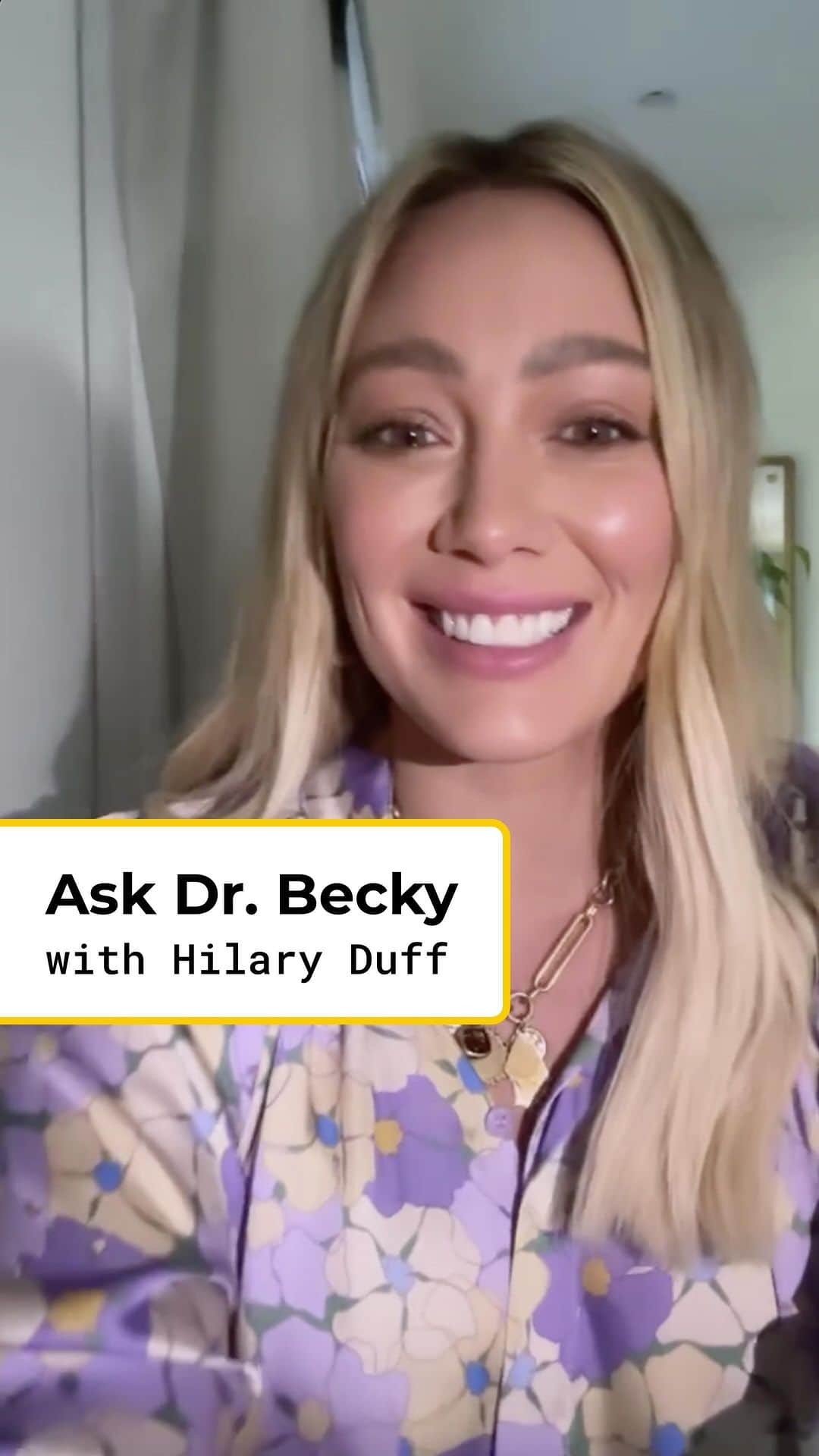 ヒラリー・ダフのインスタグラム：「So you want your kid to acknowledge and appreciate all you do... buttttt also don’t want to “nag” - What’s a parent to do?! Check out this reel to hear Dr. Becky’s answer.  And join Dr. Becky and Hilary Duff for an IG Live Wednesday, November 8th at 1pm ET to talk about all things parenting and Hilary’s new book!」