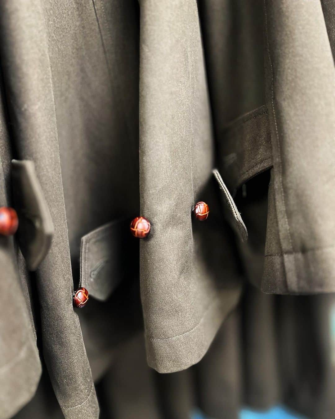 コレニモさんのインスタグラム写真 - (コレニモInstagram)「New in for this weekend😎 New colour of Balmacaan & Long pea-coat. Light melton jacket & Trouser. All garments are made locally in London.」11月8日 7時05分 - colenimo