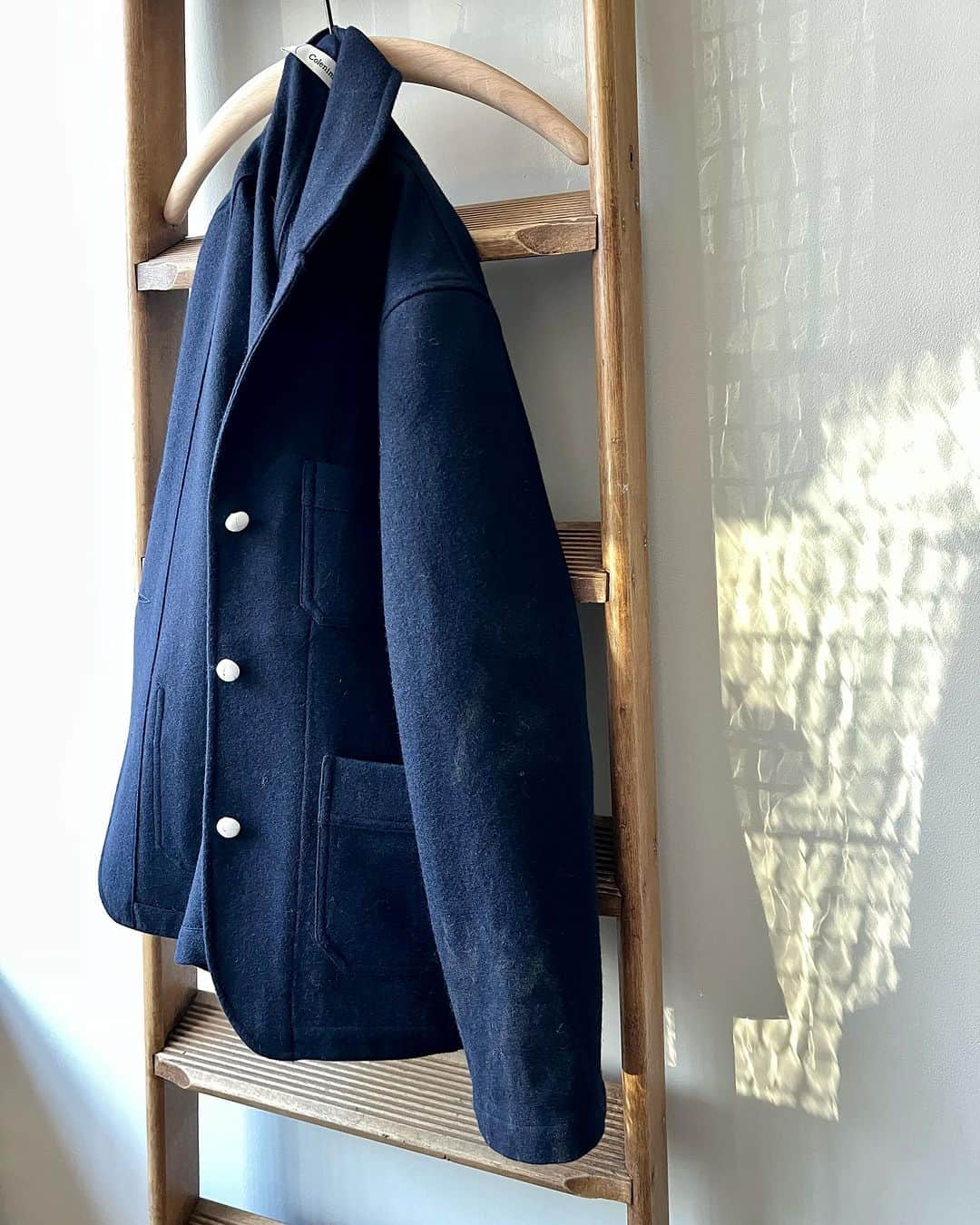 コレニモさんのインスタグラム写真 - (コレニモInstagram)「New in for this weekend😎 New colour of Balmacaan & Long pea-coat. Light melton jacket & Trouser. All garments are made locally in London.」11月8日 7時05分 - colenimo