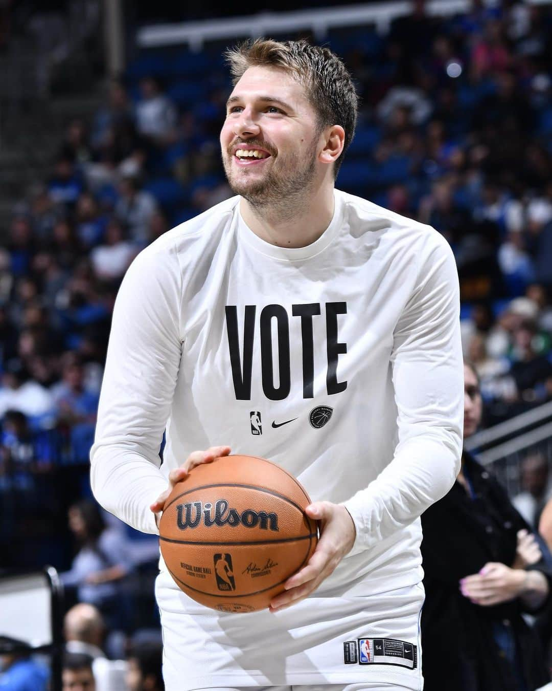 NBAさんのインスタグラム写真 - (NBAInstagram)「There’s still time to make your voice heard‼️ #GetInTheGameVote #ElectionDay」11月8日 7時25分 - nba