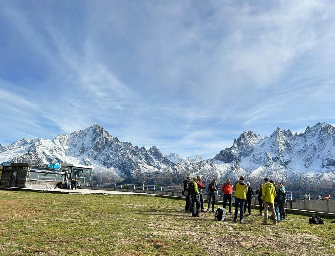 山本かおりさんのインスタグラム写真 - (山本かおりInstagram)「モンブラン🏔  Le Mont Blanc🏔   #山 #自然 #空 #景色 #風景 #雪 #mountain #montblank #シャモニー #France #Switzerland」11月8日 8時54分 - mochamocchan