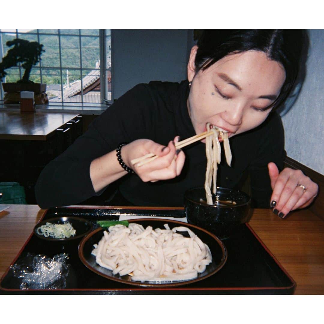 山岡美穂さんのインスタグラム写真 - (山岡美穂Instagram)「飲んで、食べて、飲んで、、。笑 #旅行 #秩父 #秩父旅行」11月8日 9時02分 - miho_yamaoka