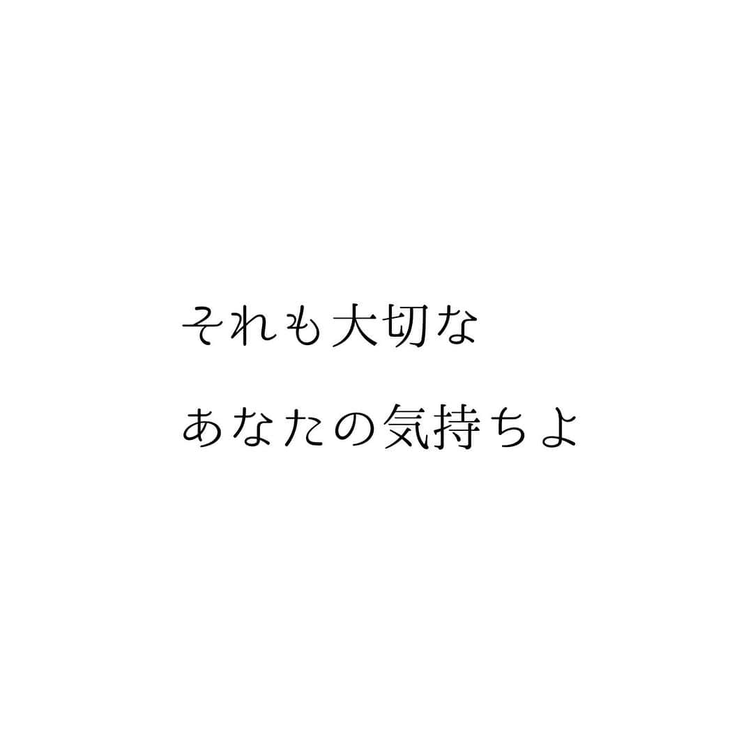 堀ママさんのインスタグラム写真 - (堀ママInstagram)「今日は二十四節気の立冬 冬が始まるわ  漢方で冬は あんまり動かずに 自分の体と心に 栄養やエネルギーを蓄える時期なの  無理して動いちゃダメよ 自分にしっかりチャージして 春の花ひらきましょ  特に妊活中の人には 大切な時期だから 温かくして牡蠣とか食べて 腎=生命エネルギーを しっかりチャージしましょ  老化予防にも大切な時期だから BBAのあたしたちにとっては めっちゃ大事よ さ、無理せず補腎補腎。  #冬 #立冬 #二十四節気 #エネルギー #チャージ #漢方 #薬膳 #妊娠力 #妊活 #子宝 #不妊治療 #補腎 #アンチエイジング  #自分を大切に   #大丈夫」11月8日 8時55分 - hori_mama_