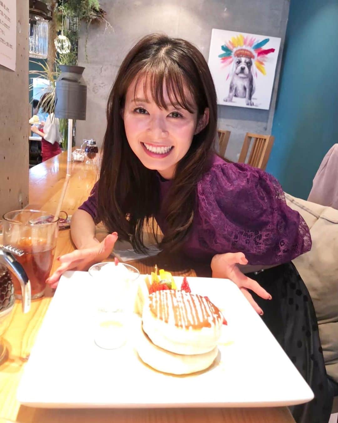 大家彩香のインスタグラム：「とある日のおやつタイム🥰  パンケーキ 美味しいですよね🩷🩷   #stv #札幌テレビ #大家彩香 #女子アナ #どさんこワイド朝 #女子アナコーデ #私服コーデ #秋コーデ #おやつタイム #パンケーキ」
