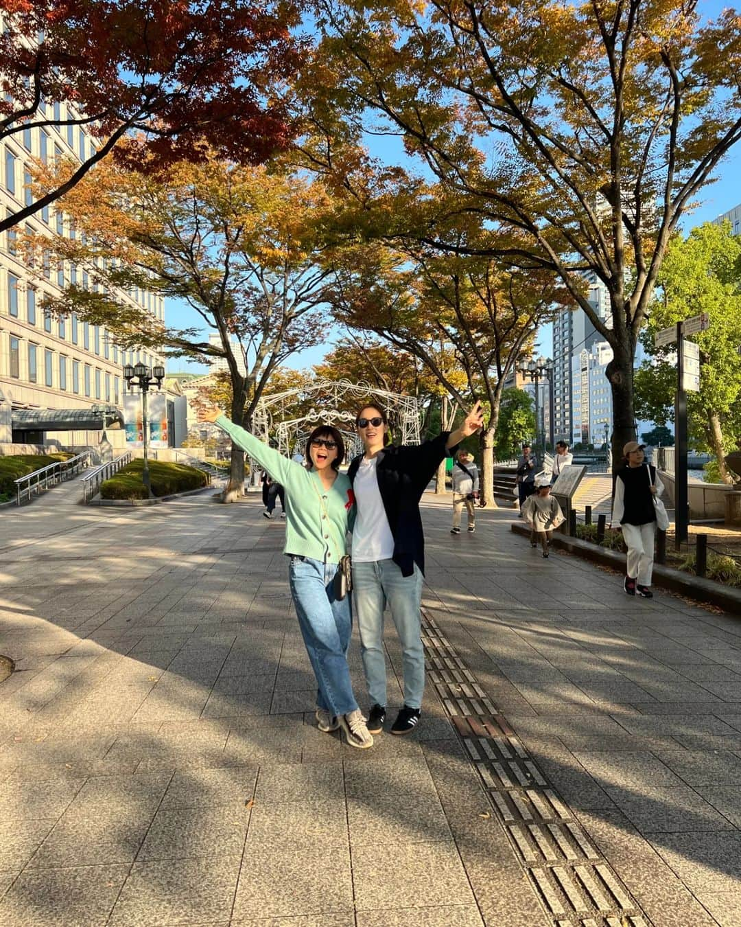 張藝娜さんのインスタグラム写真 - (張藝娜Instagram)「With Jessia's mama and Jessia 😍 See you next year 🧡」11月8日 9時31分 - yena1213