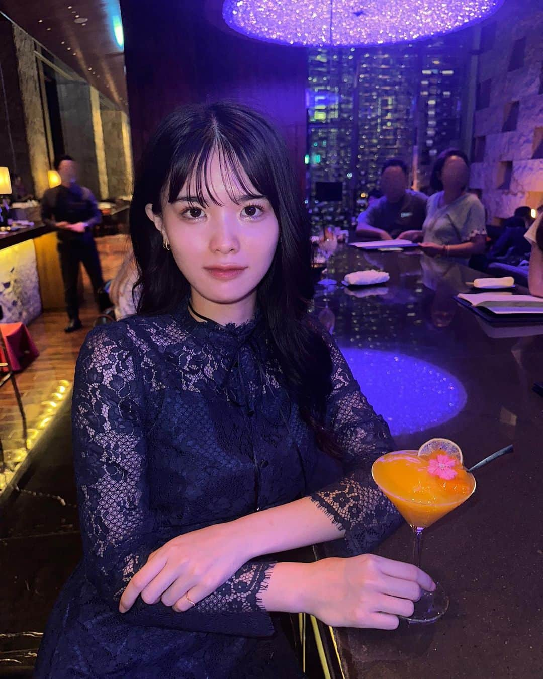 雪村彩音さんのインスタグラム写真 - (雪村彩音Instagram)「. adee🎶 . . #adee #intercontinental #intercontinentalhotel #osakabar #bar  . #훈련 #훈련부사관 #스타일  #오오티 #패션 #맞팔 #일상 #흑발 #맞팔 #데일리 #좋아요 #좋아요 #셀카 #셀스타그램 #좋아요반사 #여행 #카페 #패션 #인스타 #뷰티 #일본 #귀여워 #일상 #좋아요 #팔로우 #인스타푸드 #코디 #아웃핏 #패션스타그램」11月8日 9時48分 - ykmrayn411