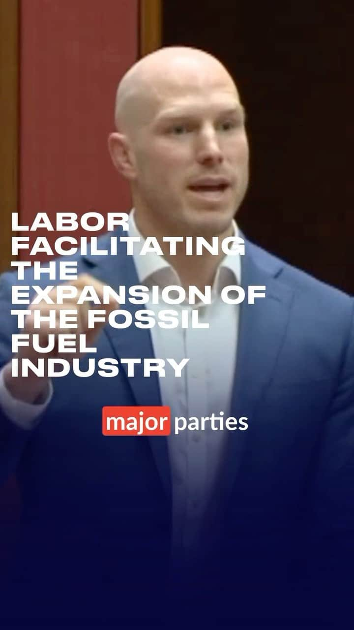 デビッド・ポーコックのインスタグラム：「The Government’s ‘Sea Dumping’ Bill stinks.  It can be used to facilitate the expansion of the fossil fuel industry.  Govt & Coalition both supporting it in the Senate.  Full ramble in committee of the whole on my YouTube.」