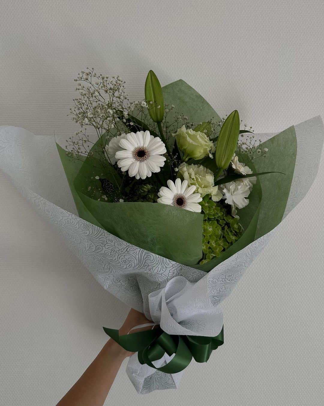 Kanna♡Ivyのインスタグラム：「66/1📸 この色合いスキ💐」