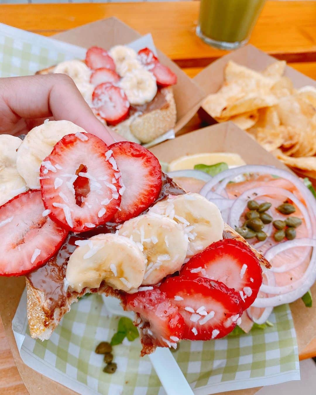 野田萌さんのインスタグラム写真 - (野田萌Instagram)「🥪🥯🥖🍫🍓🍌🌴  📍ARVO #arvo #perfectcafe  #チップスまで激うま #息子は隣のスタバが気分らしい #この日も安定のニブイチ外す」11月8日 10時56分 - megumi__noda