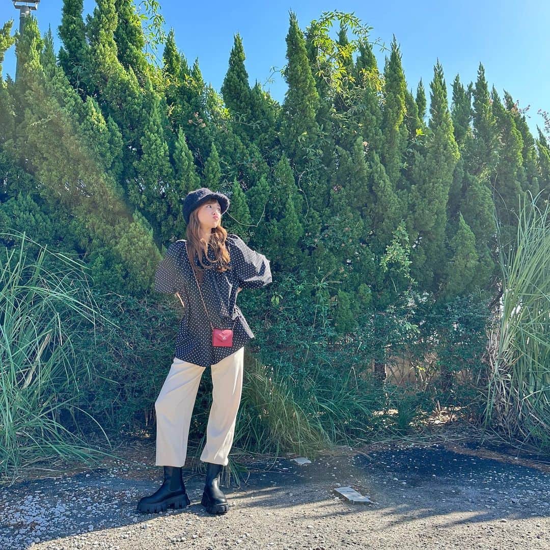 丸高愛実のインスタグラム：「📷✌️🤍  #丸高私服」
