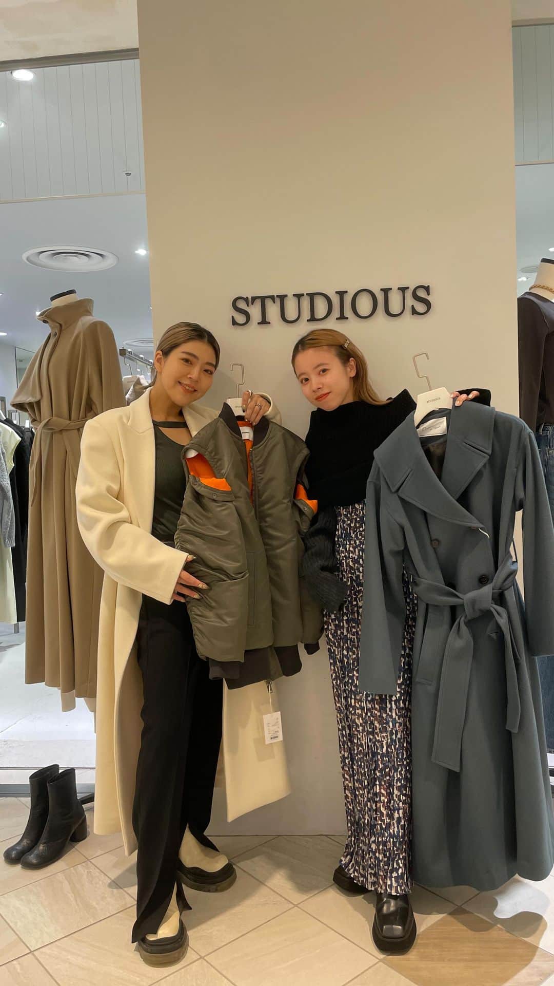 のインスタグラム：「11/9(木)〜15(水)ルミネ10%OFF開催 今買うべきオススメ紹介！ 店内全部見せインスタライブ！ バイヤー真衣152cm、デザイナー由梨恵159cm 【STUDIOUS WOMENSルミネ店舗】 新宿、池袋、有楽町、横浜」