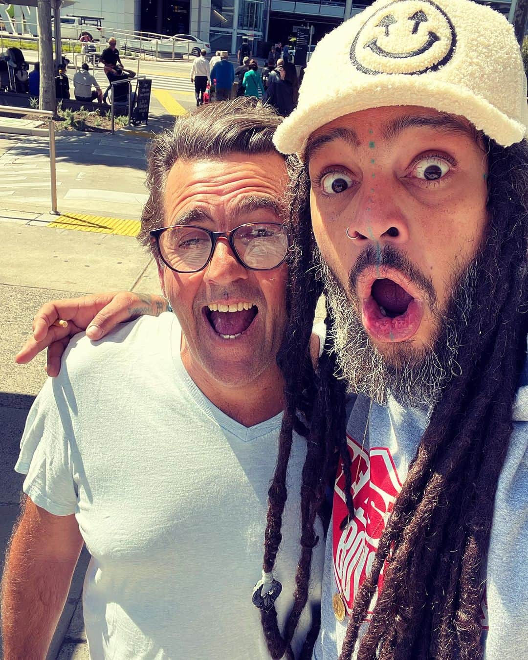 トラビ・マッコイのインスタグラム：「Finally Touched down in OZ!!! 🇦🇺 OI! OI! OI! With my main Man HOPO!!!」