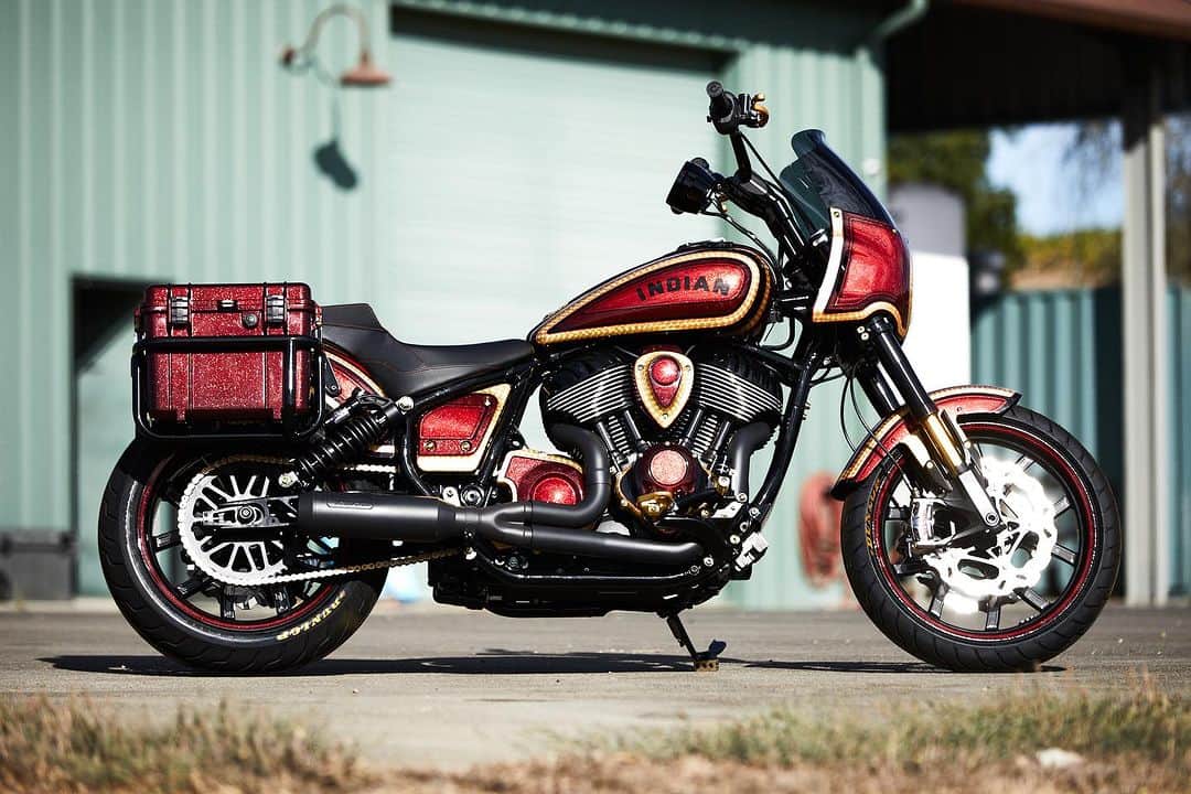 ケアリー・ハートのインスタグラム：「Next stop for my @indianmotorcycle Sport Chief is Yokohama, Japan!!!!!! Not gonna lie, I’m pretty damn excited to check out @mooneyesjp event in a couple weeks!!!!! I’ve always wanted to see this event, and beyond stoked my bike is gonna be there. Gonna hang in Tokyo for a couple days, then roll to Yokohama. It’s been about 19 years since I’ve been to Japan. If you have suggestions, tell me in the comments.」