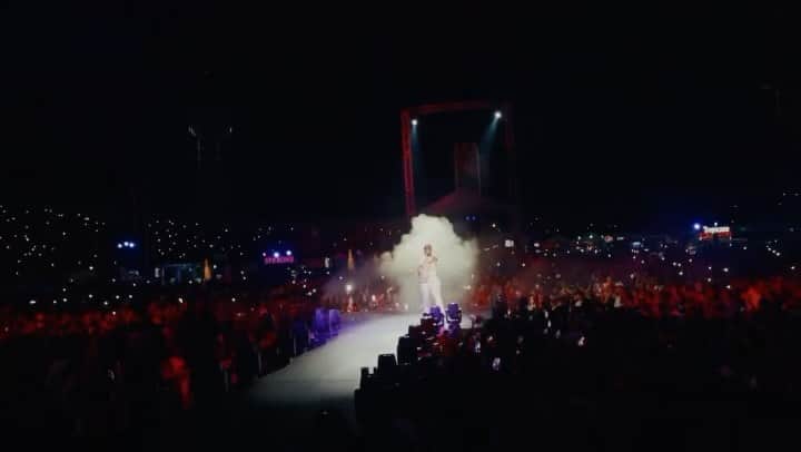 のインスタグラム：「Me & Bro Really Did That. @chrisbrownofficial your appreciated globally brother. Your Energy is unmatched and your one of this generations greatest. Much Love From The Caribbean. It Was A Pleasure. Also hafe big up Tivoli Gardens always luv wen me Dey pon de ground. 1JimBrown 😈  🖤🖤💯💯」