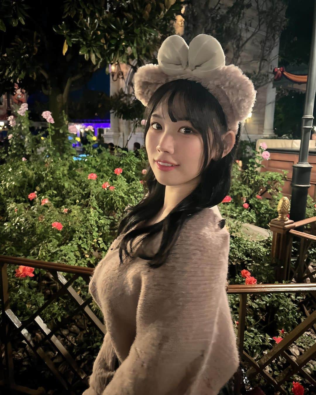 篠見星奈さんのインスタグラム写真 - (篠見星奈Instagram)「. GN🐻🌹🎀  . #disney #disneysea #Shelliemay #ディズニーコーデ #篠見星奈」11月8日 23時06分 - shinomi_seina