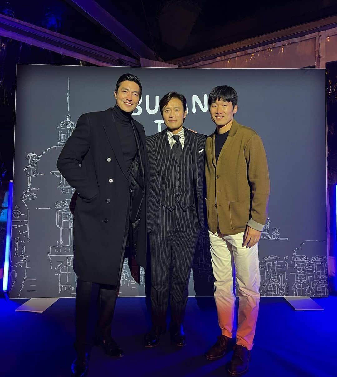 ダニエル・ヘニーのインスタグラム：「A night in France. #busanworldexpo2030 #Chantilly #2030부산엑스포」