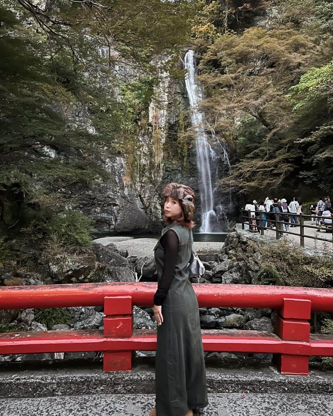 ヒロタナギサのインスタグラム：「_  最近こういう自然感じる場所に行きたくなる事が多い🍃  めちゃくちゃ綺麗なマイナスイオン感じて いっぱい吸収してきた🫧笑  心が浄化された気持ちになりました〜♡幸」