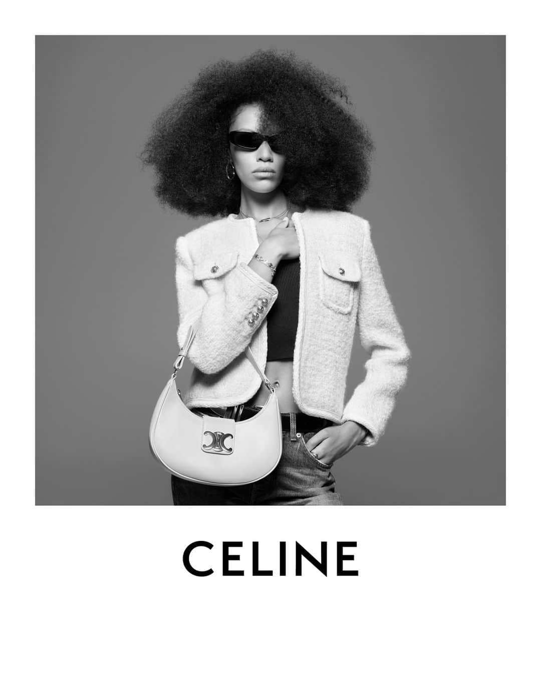 Celineさんのインスタグラム写真 - (CelineInstagram)「LA COLLECTION DES GRANDS CLASSIQUES 07  CELINE AVA TRIOMPHE BAG  CELINE CHASSEUR JACKET  CELINE BOLD RECTANGULAR SUNGLASSES  COLLECTION AVAILABLE NOW IN STORES AND ON CELINE.COM  KUKUA @HEDISLIMANE PHOTOGRAPHY AND STYLING PARIS SEPTEMBER 2023  #CELINEBYHEDISLIMANE」11月8日 23時18分 - celine