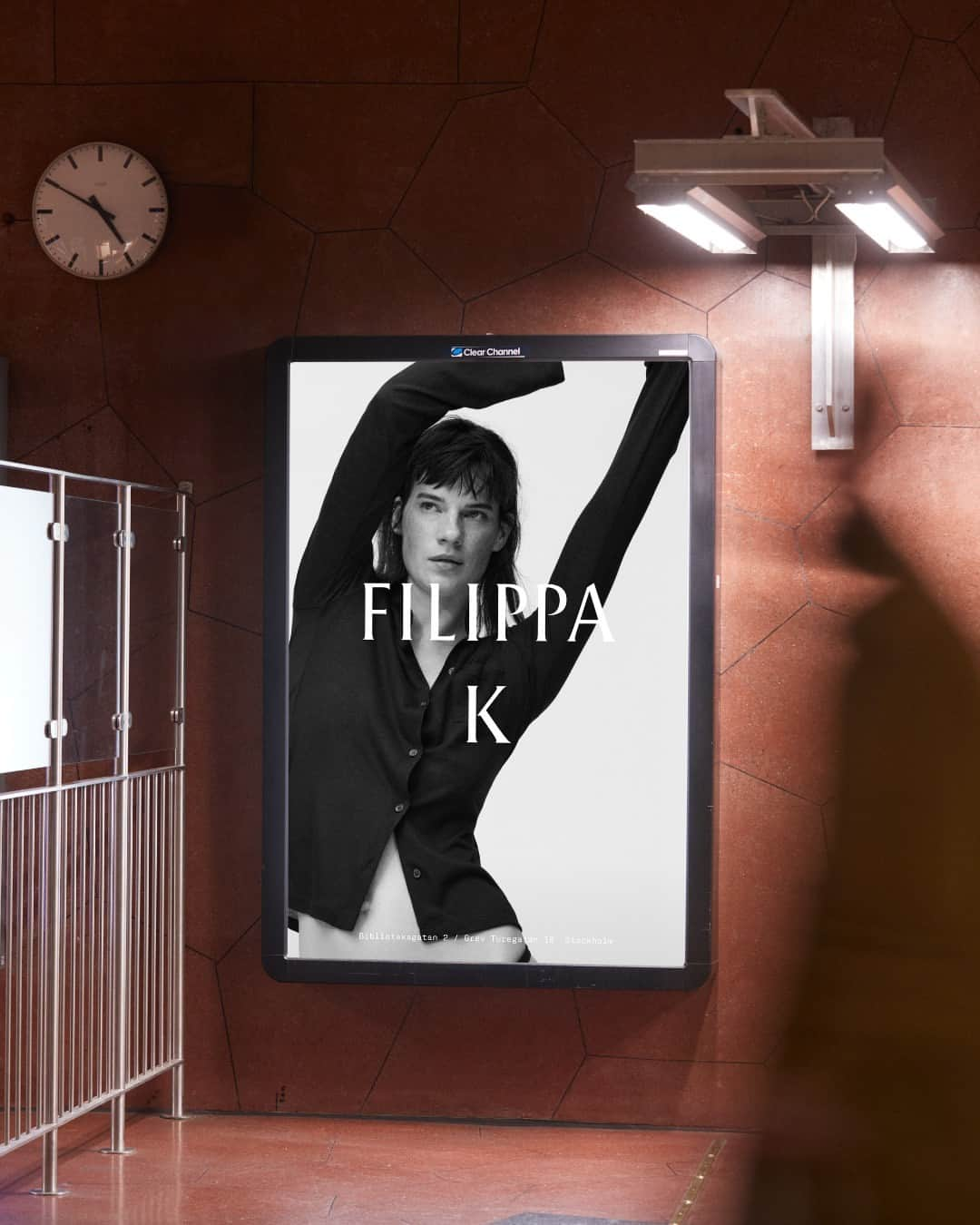 フィリッパコーさんのインスタグラム写真 - (フィリッパコーInstagram)「FILIPPA K takeover in #Stockholm, featuring the 1993 Capsule Campaign to celebrate the house's 30 years in fashion. The collection is available to shop in store and at filippa-k.com  Photographed by @thomasjansson2 #FILIPPAK #FILIPPAKAnniversary #FILIPPAK1993」11月8日 23時46分 - filippa_k