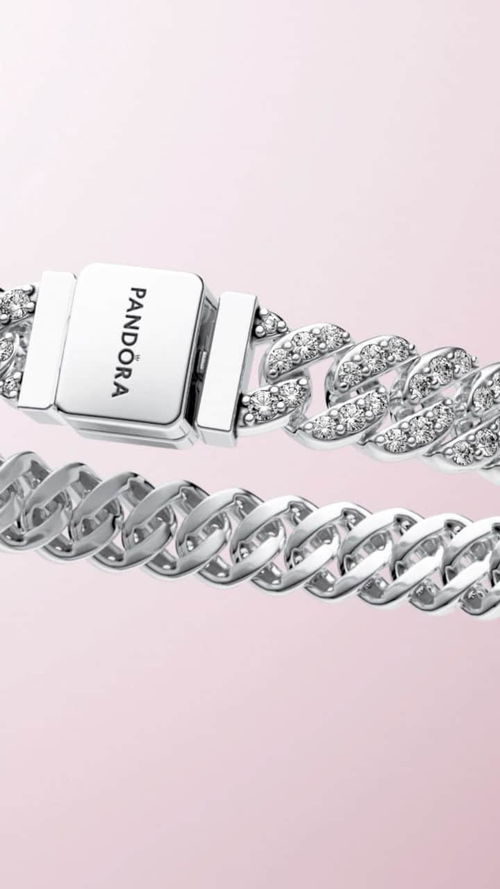 PANDORAのインスタグラム：「Spotlight on the Pandora Timeless Pavé Chain: wrap yourself in rows and rows of sparkling stones and shining sterling silver. ⛓  #LovesUnboxed #Pandora #Jewellery」