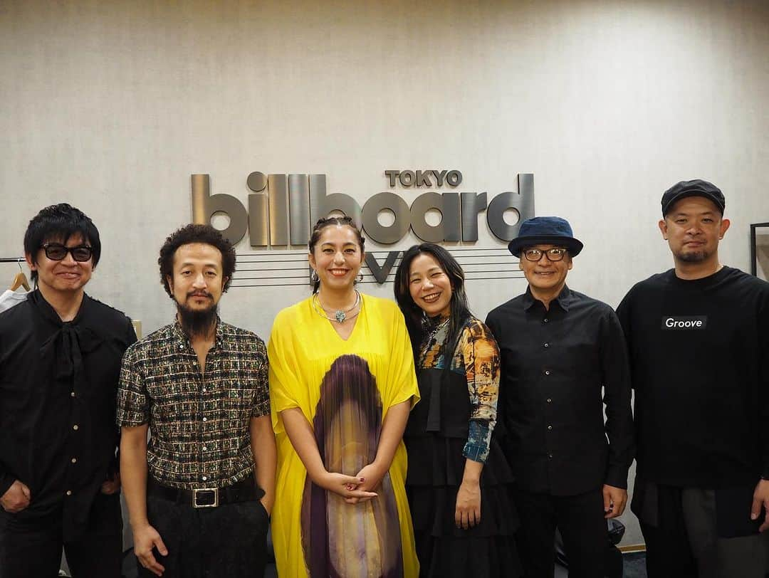 福原美穂さんのインスタグラム写真 - (福原美穂Instagram)「15th anniversary live EXTRA  @billboardlive_tokyo お越しいただいたみんな、ありがとうございました❤️  今日も今日とてたのしかったです！音楽はサイコーだー！愛がある！希望もある、そして夢がある！  ありがとう！  @toshiyuki_mori_official  @samuraiguitar0911  @takashinumazawa.official @_tomobass  @lyn_inaizumi   make @hitomi_hit_me  live team @livelovers_official   #15周年　#ビルボード東京　#福原みほ　#福原美穂　　#mihofukuhara  #music  #soulmusic #japan #tokyo  #dream #joy」11月9日 0時15分 - miho_fukuhara